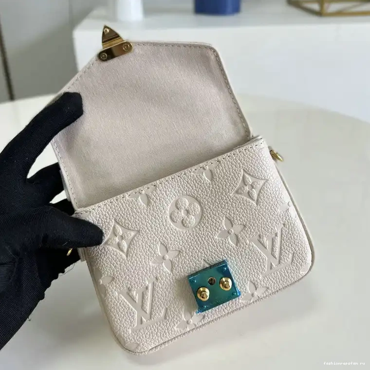Fashionrepsfam ru LV Bag 2205YA0004 0527